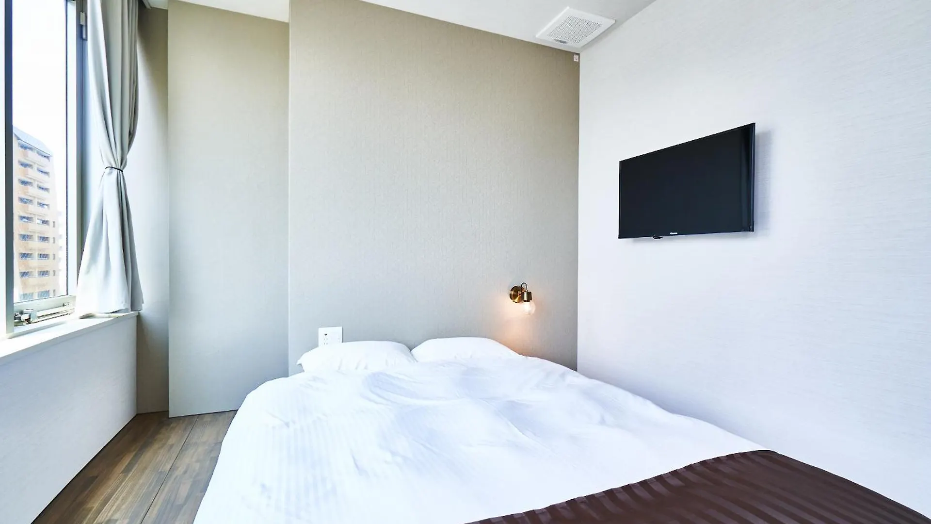 &And Hostel Hommachi East Osaka 0*,